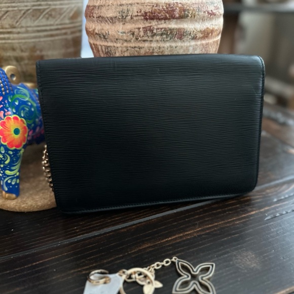 LOUIS VUITTON Epi Pochette Sellier Dragonne with unbranded chain strap NO KEY - Picture 8 of 13